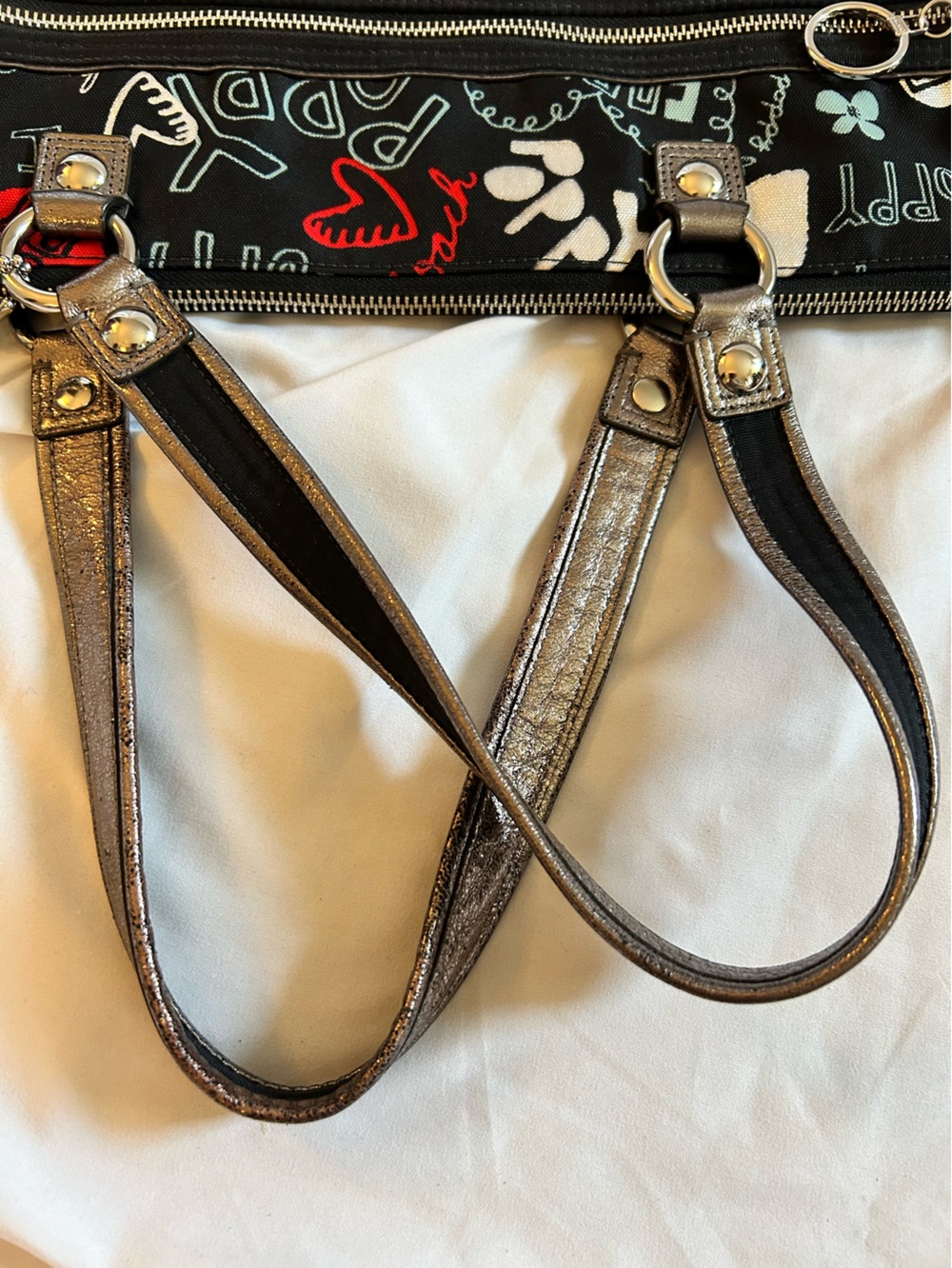 Coach Graffiti Poppy Tote - Picture 10 of 16
